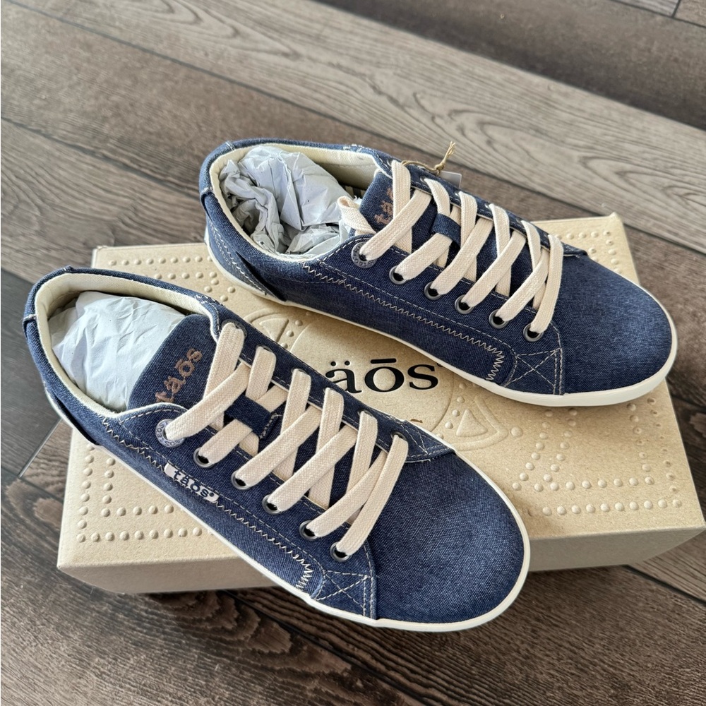 Taos Footwear Star Blue Washed Canvas Sneaker